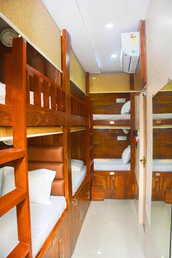 Hotel Nest N Rest - Mumbai Bagian luar foto