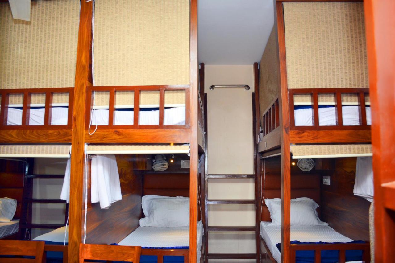 Hotel Nest N Rest - Mumbai Bagian luar foto