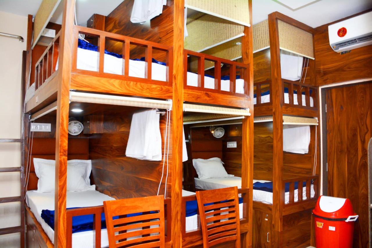 Hotel Nest N Rest - Mumbai Bagian luar foto