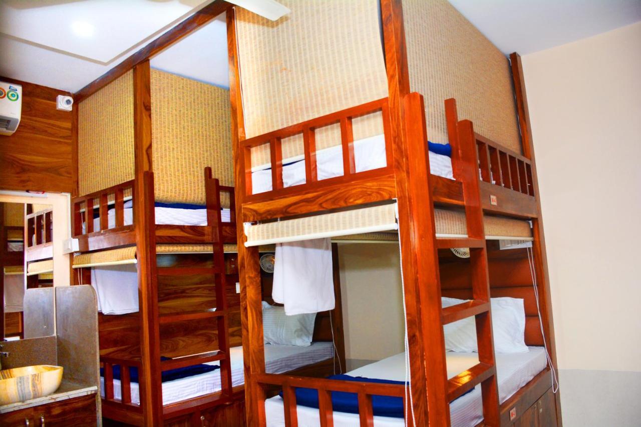 Hotel Nest N Rest - Mumbai Bagian luar foto