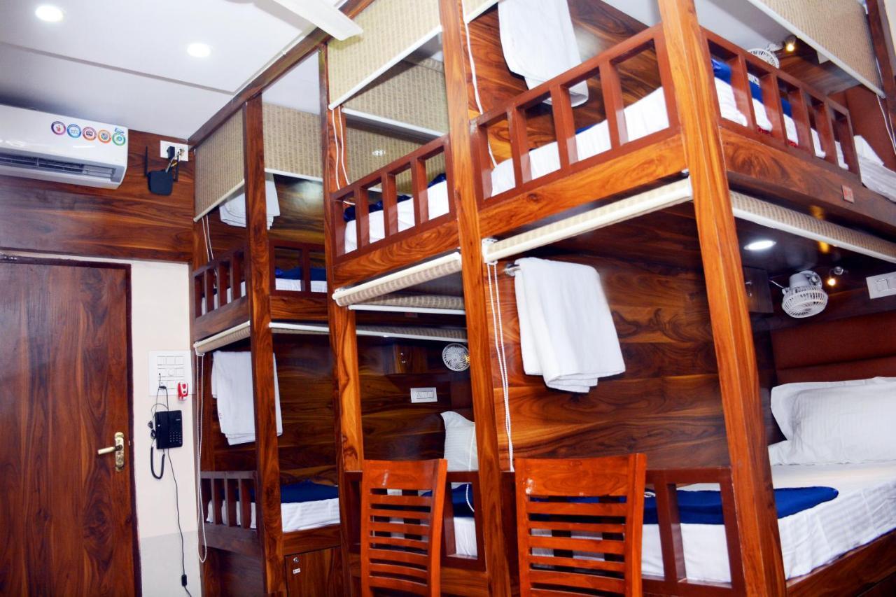 Hotel Nest N Rest - Mumbai Bagian luar foto