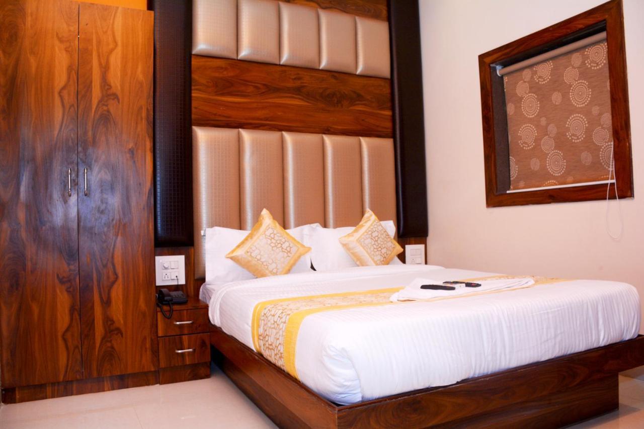 Hotel Nest N Rest - Mumbai Bagian luar foto
