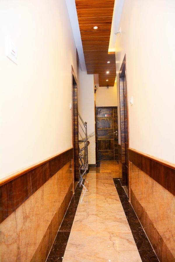 Hotel Nest N Rest - Mumbai Bagian luar foto